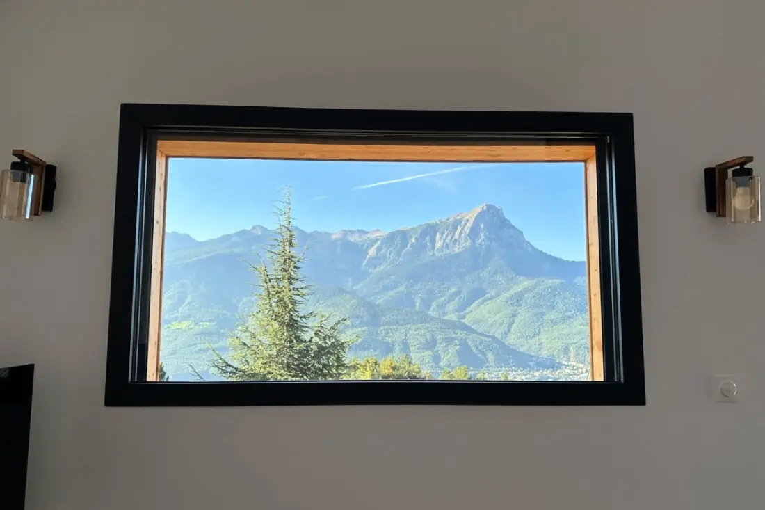 Maison Spacieuse Avec Vue Imprenable, Puy-sanières