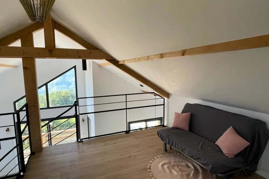 Maison Spacieuse Avec Vue Imprenable, Puy-sanières