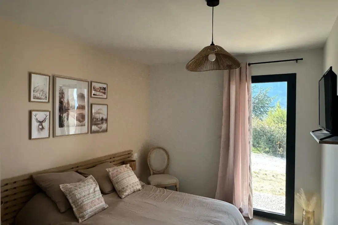 Maison Spacieuse Avec Vue Imprenable, Puy-sanières