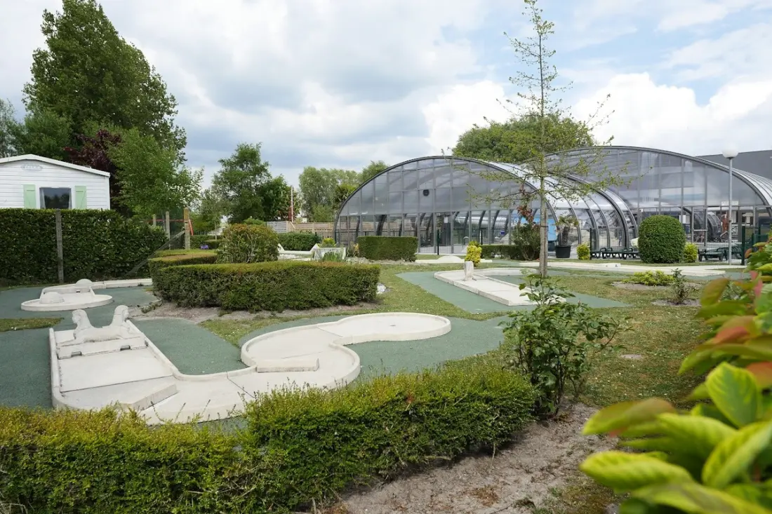 Camping Paradis Les Roses 4 étoiles★★★★