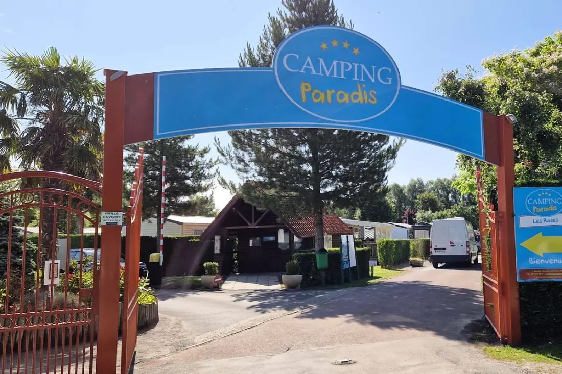 Camping Paradis Les Roses 4 étoiles★★★★