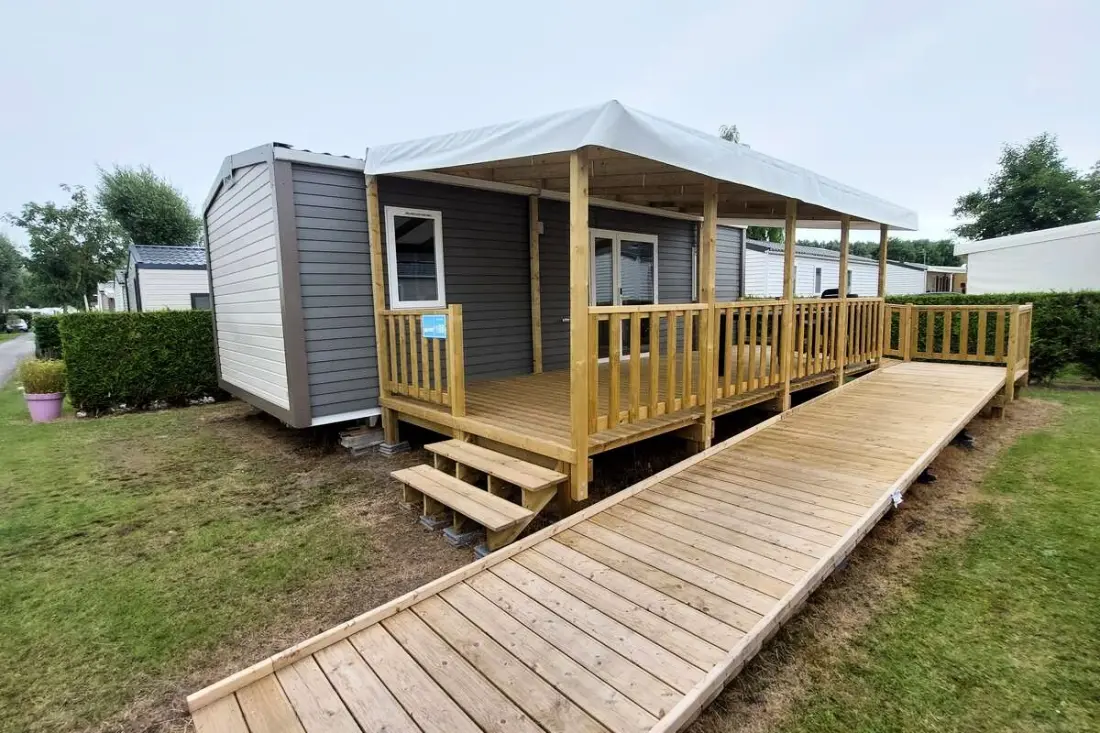 Camping Paradis Les Roses 4 étoiles★★★★