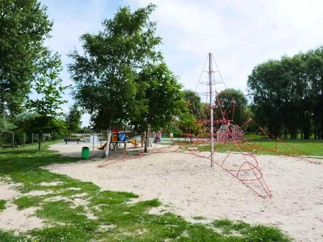 Camping Paradis Les Roses 4 étoiles★★★★