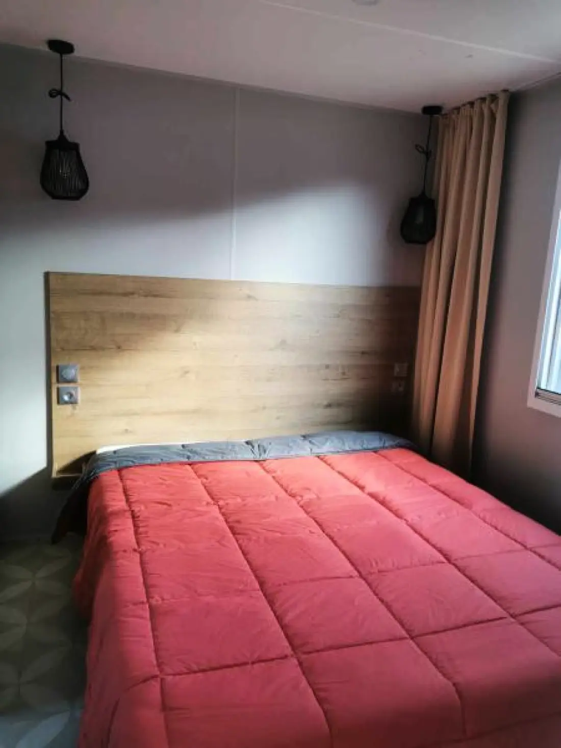 Camping Paradis Les Roses 4 étoiles★★★★
