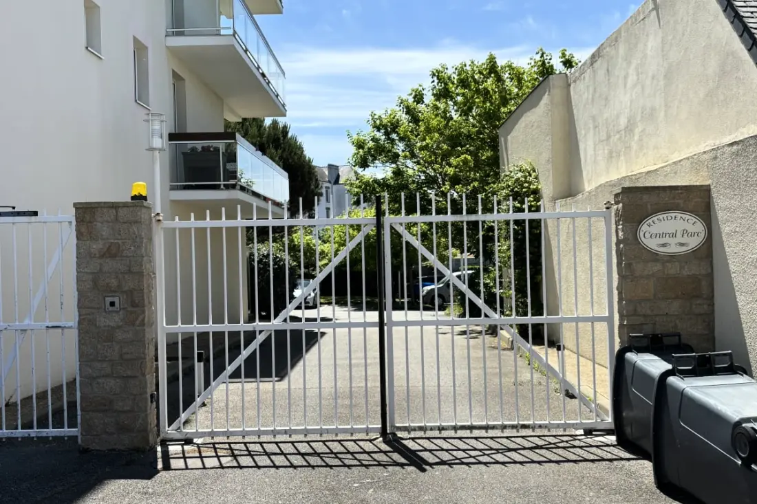 Appartement Centre Ville Avec Parking Proche Grande  Plage