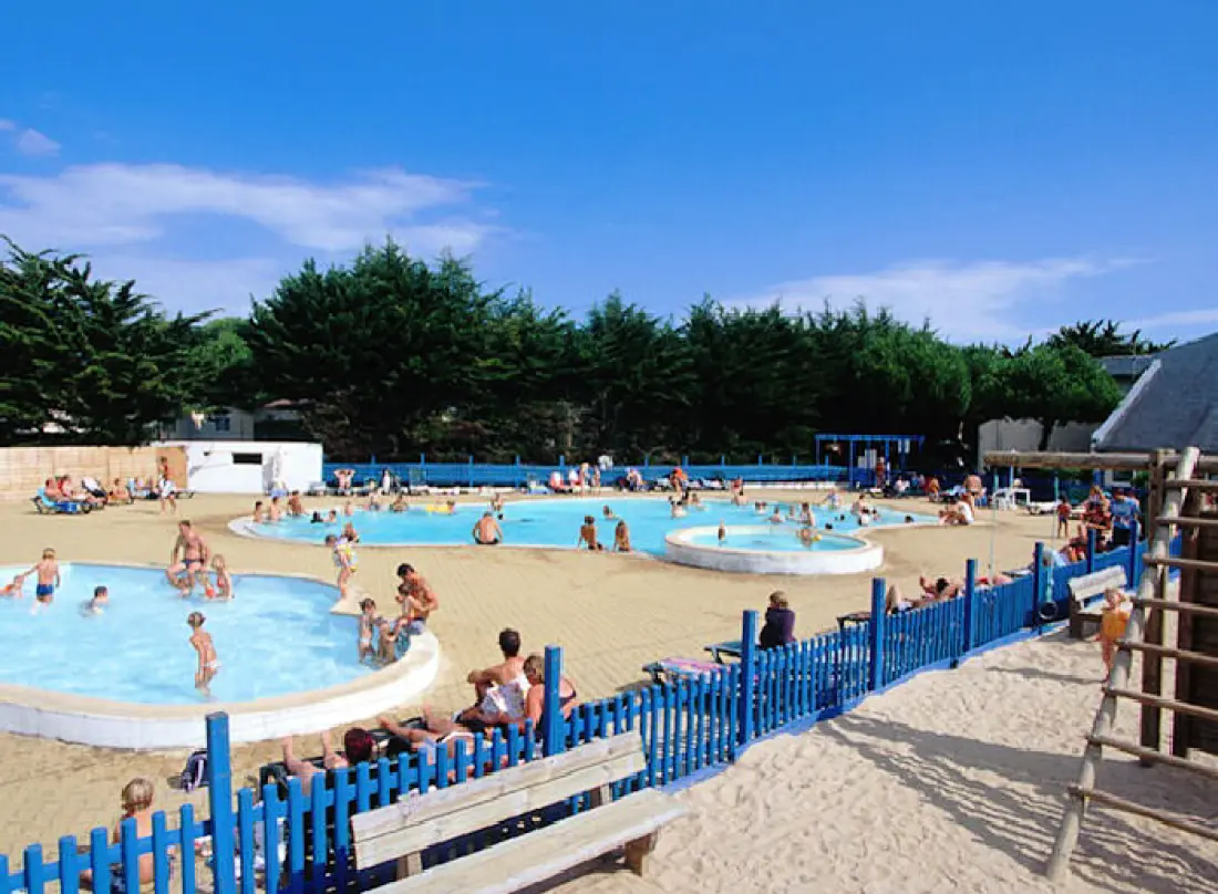 Camping Le Bois d'Amour3 étoiles★★★