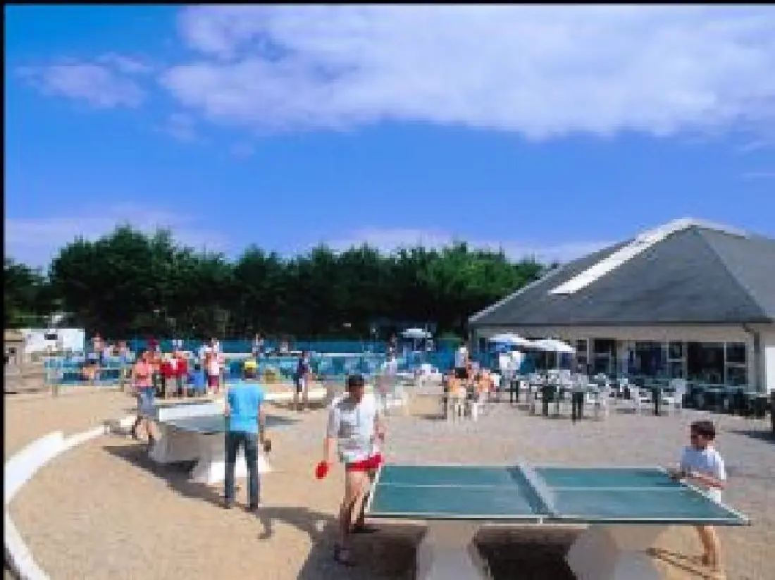 Camping Le Bois d'Amour3 étoiles★★★