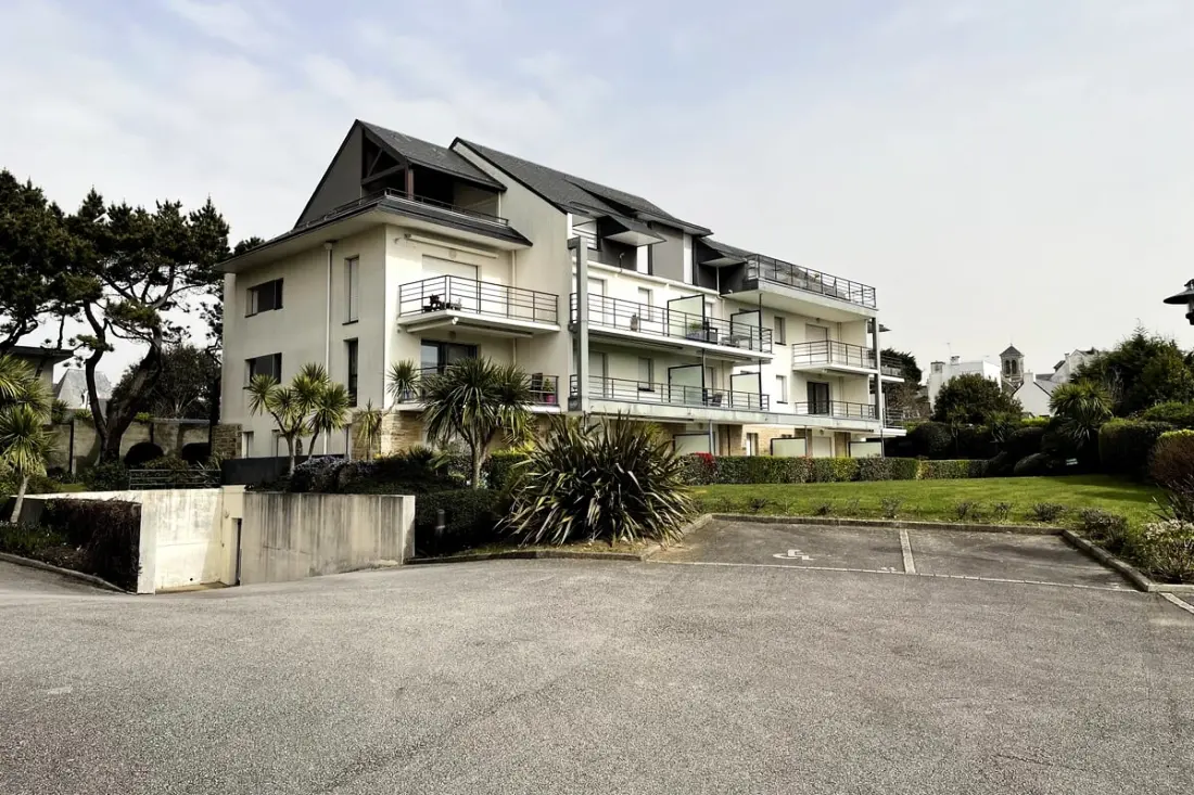 Bel Appartement En Résidence Centre Ville  Avec Parking Classé 31 étoiles★