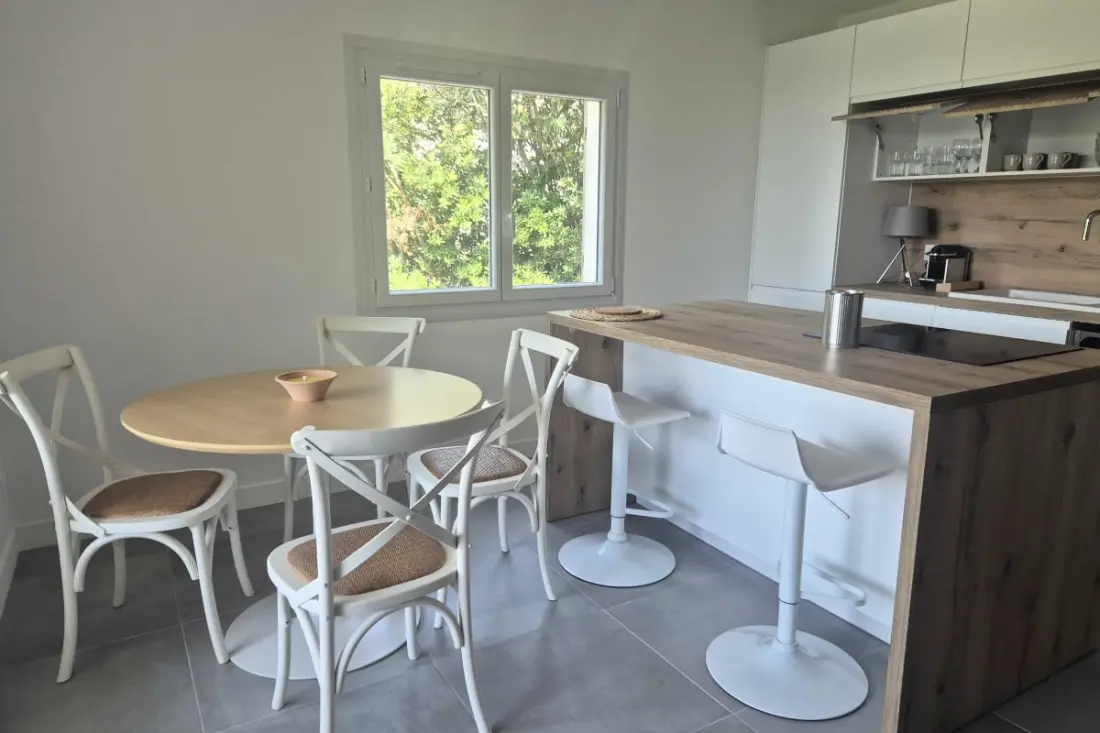 Appartement Familial Avec Terrasse Près De La Mer