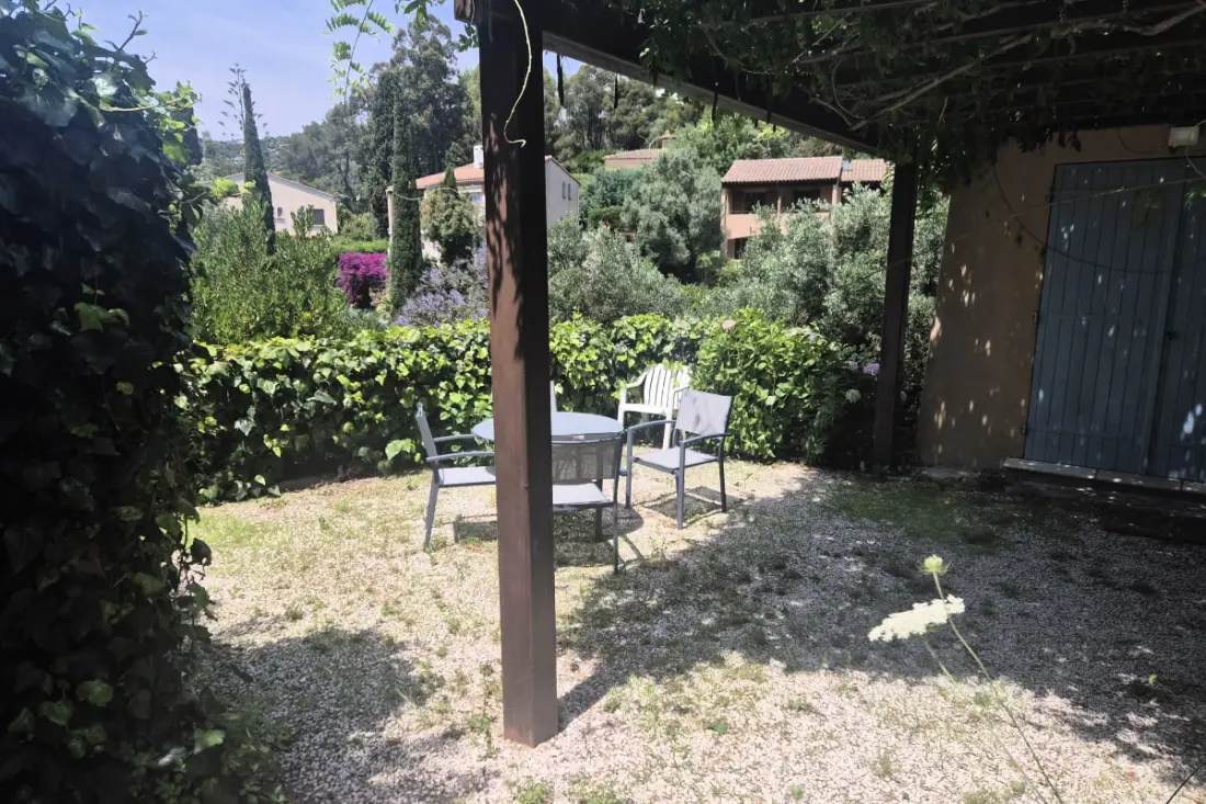Appartement Familial Avec Terrasse Près De La Mer