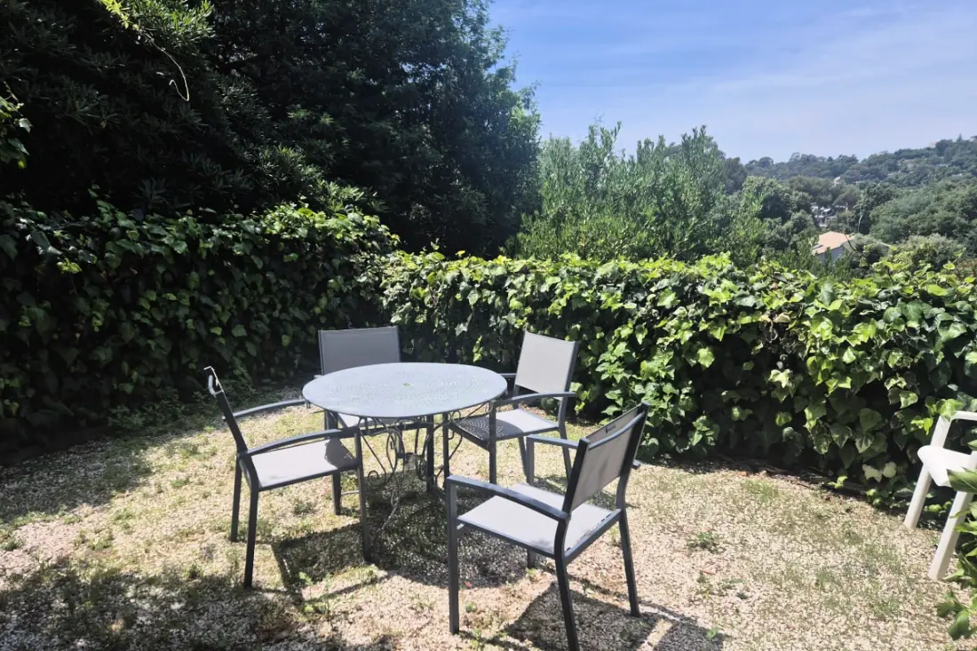 Appartement Familial Avec Terrasse Près De La Mer