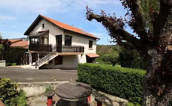 Maison de Vacances LES NOES 4