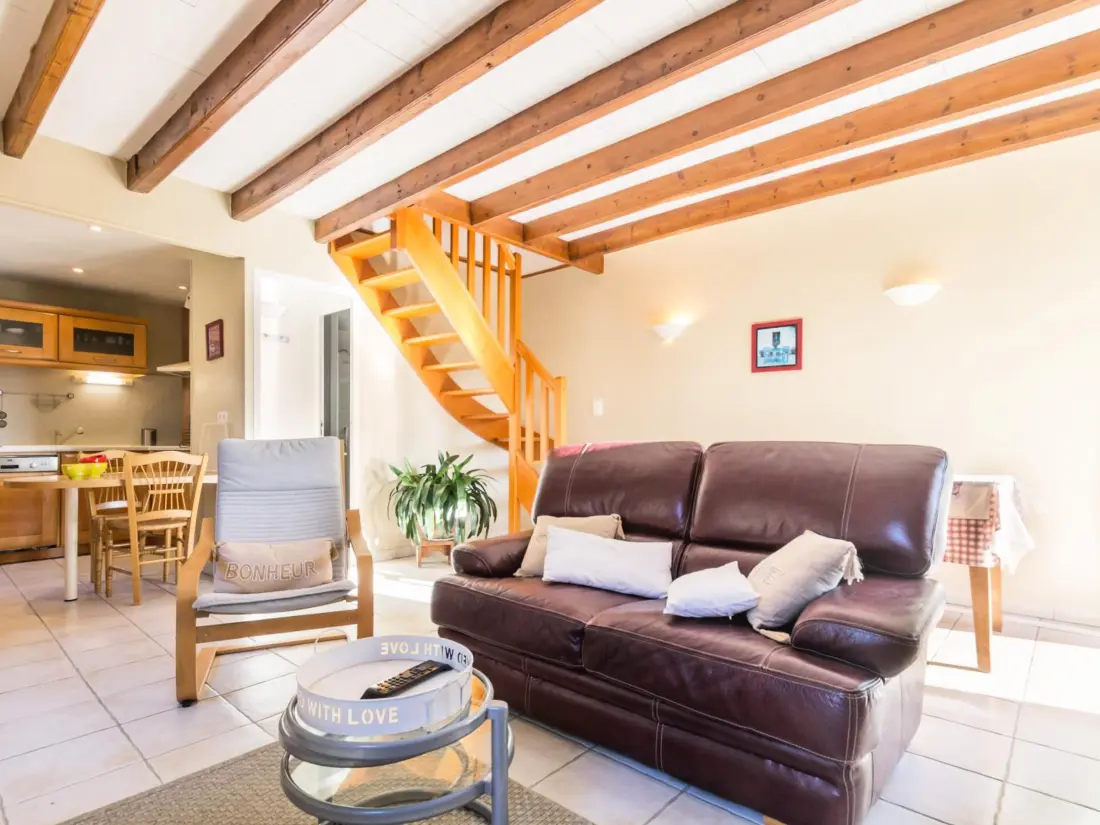 Maison de Vacances Reville 12