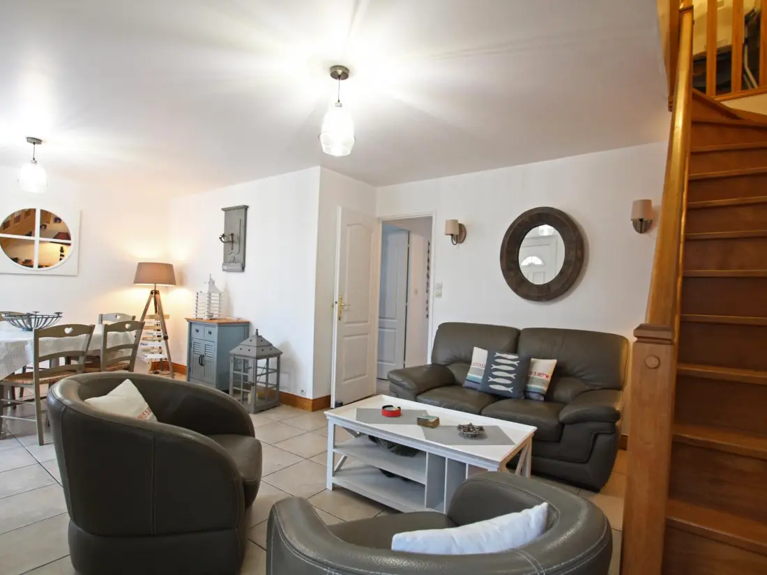 Maison de Vacances Reville 15