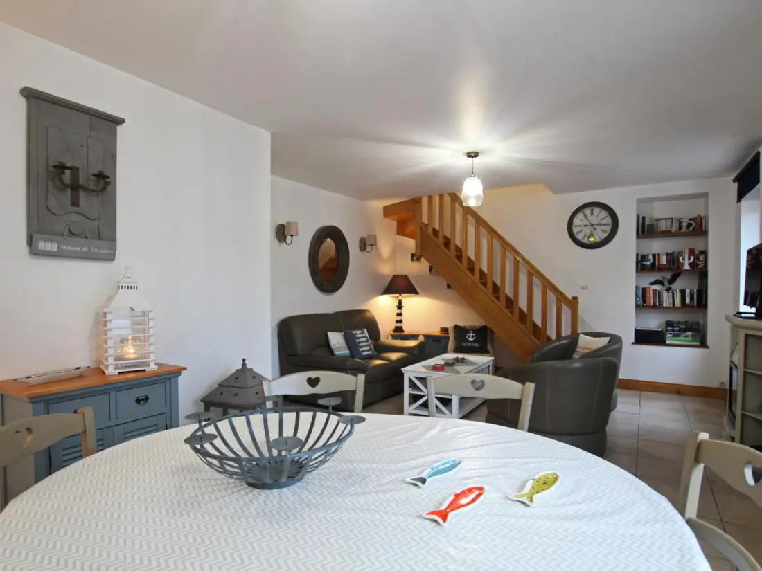 Maison de Vacances Reville 15