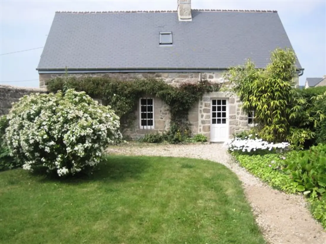 Maison de Vacances Reville 16