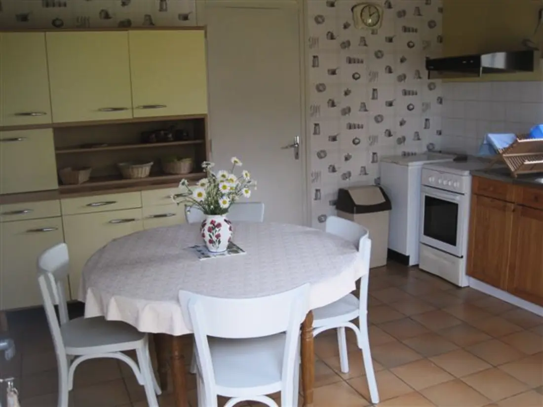 Maison de Vacances Reville 16