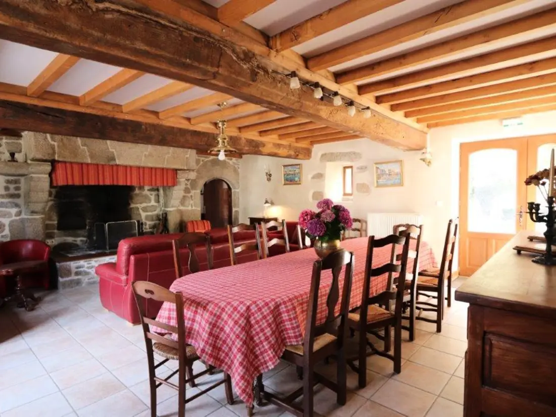 Maison de Vacances Reville 18
