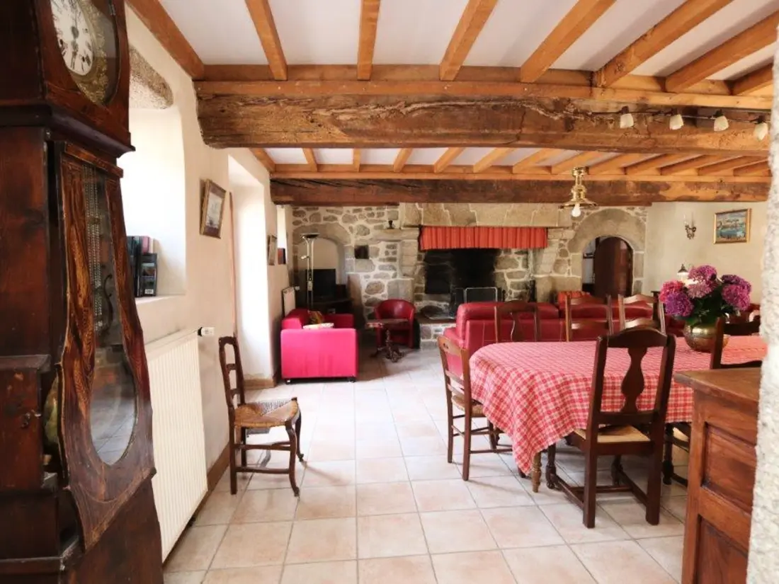 Maison de Vacances Reville 18