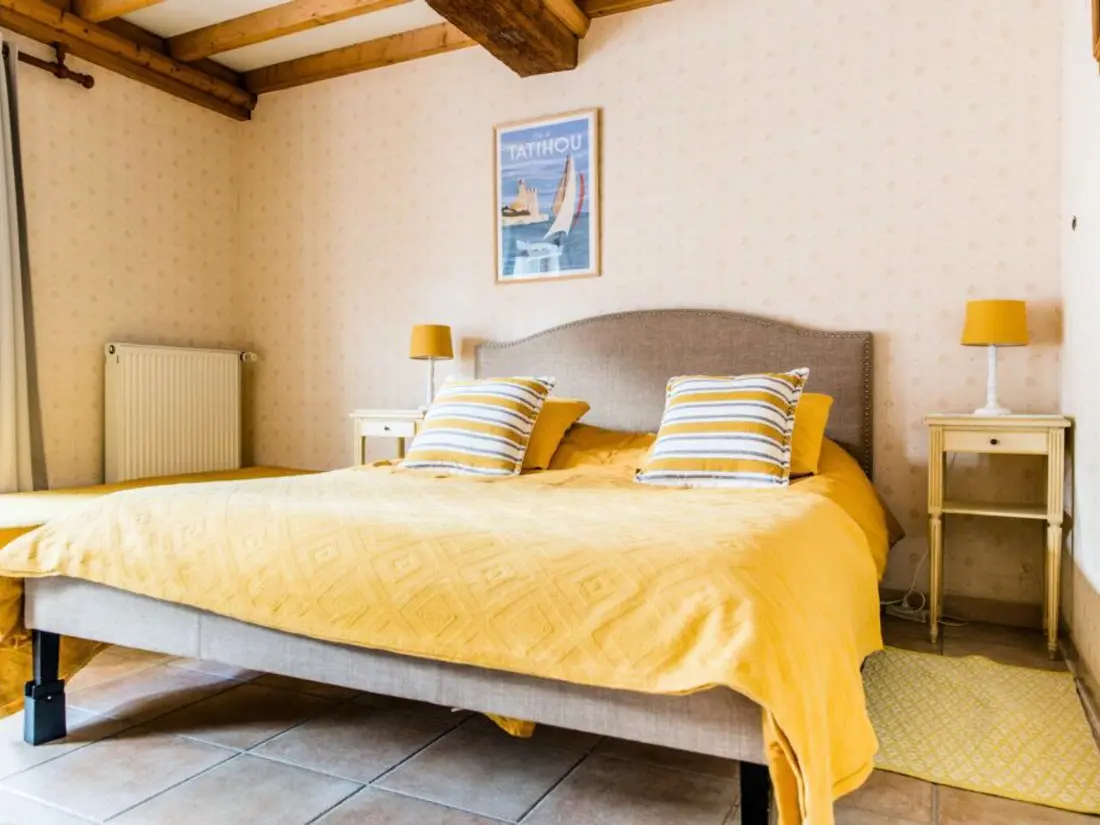 Maison de Vacances Reville 18