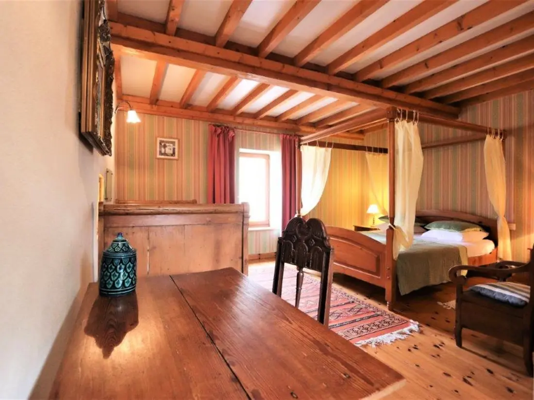 Maison de Vacances Reville 18