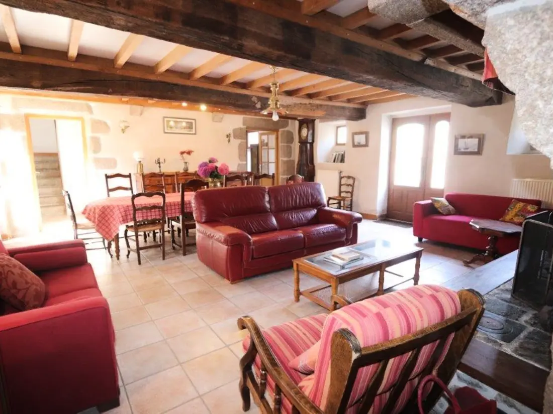 Maison de Vacances Reville 18