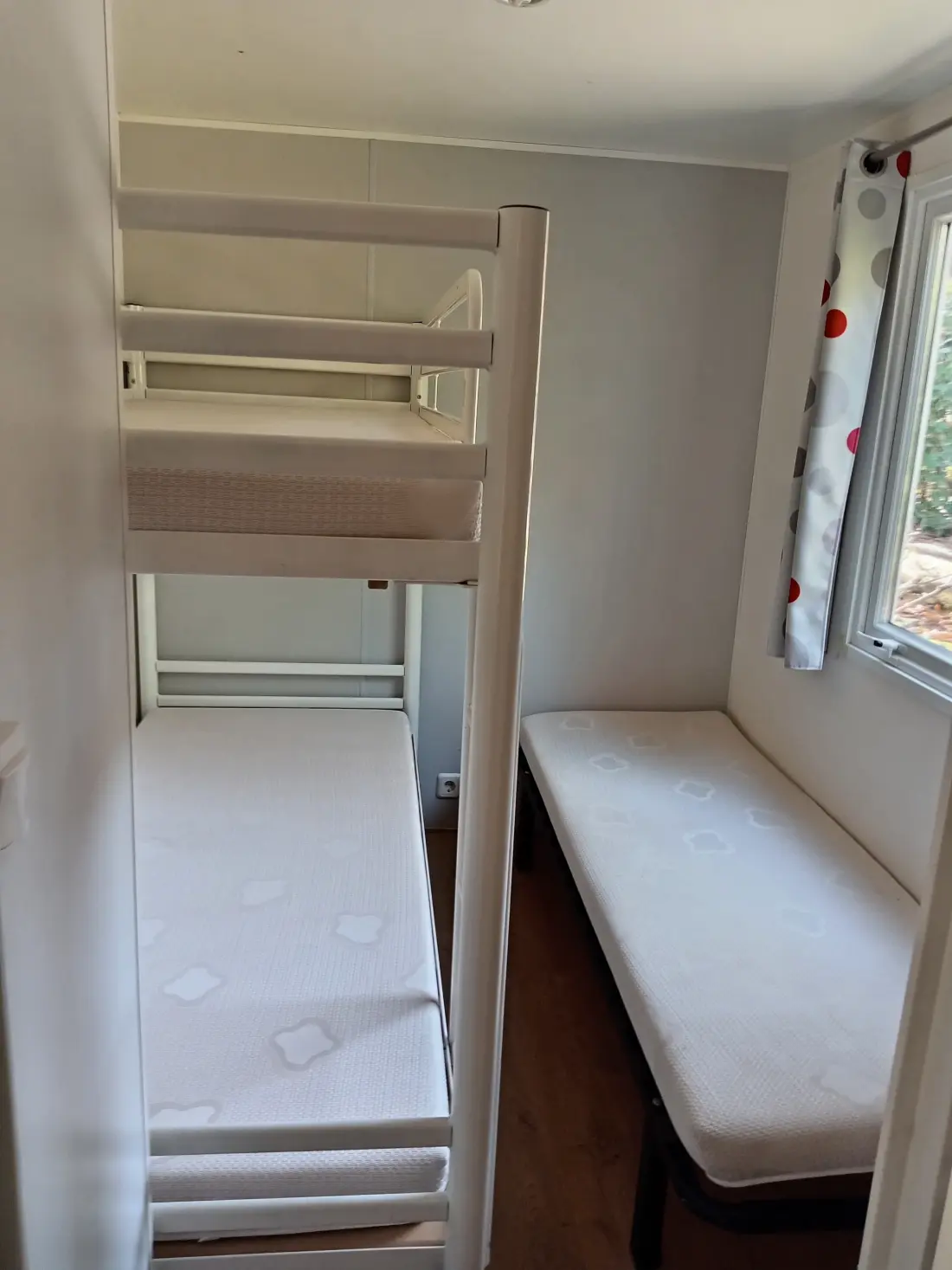 CAMPING LES CHATAIGNIERS 2 étoiles★★