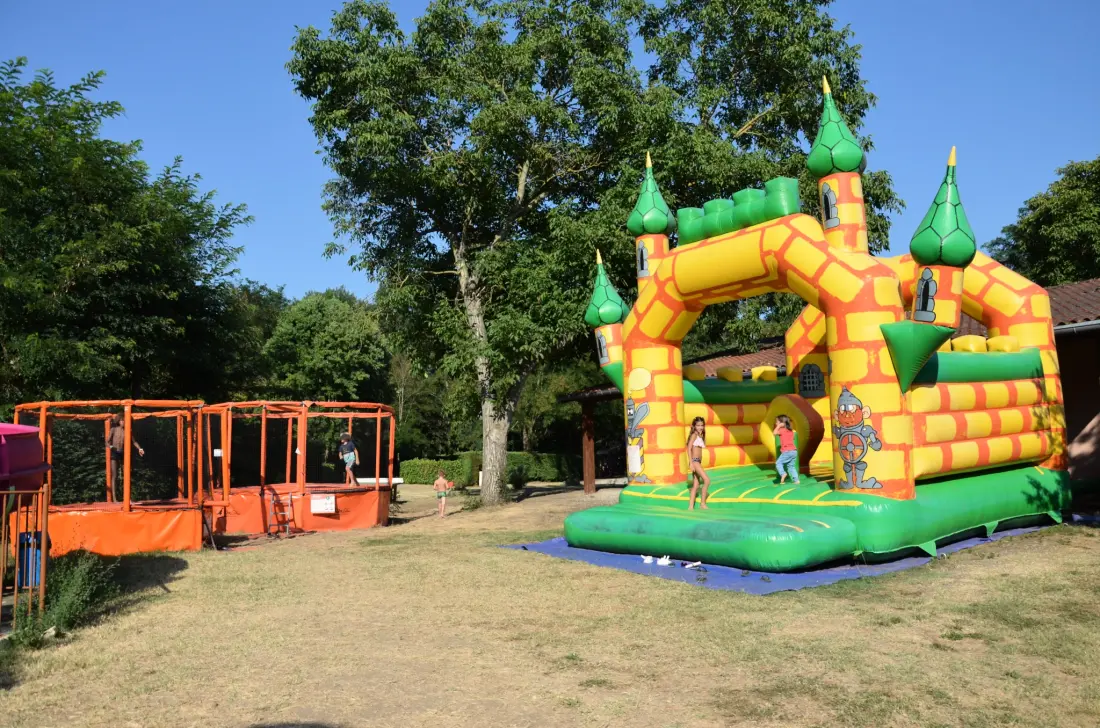 Flower Camping LES MIJEANNES 4 étoiles★★★★