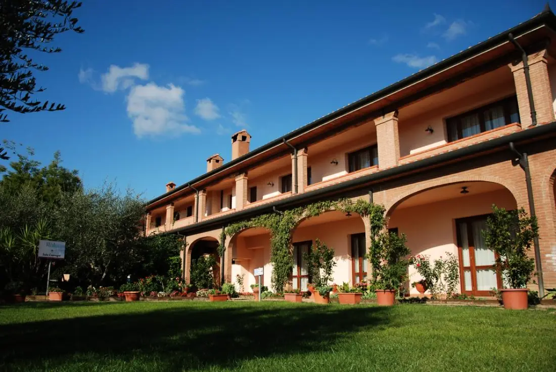 Hôtel-Résidence Borgo Degli Olivi