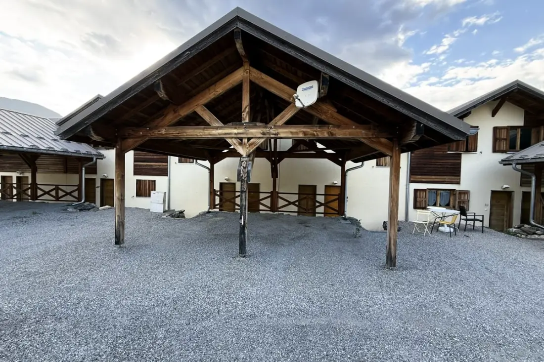 Chalet Cosy à Risoul Village • Terrasse &amp; Vue Vallée