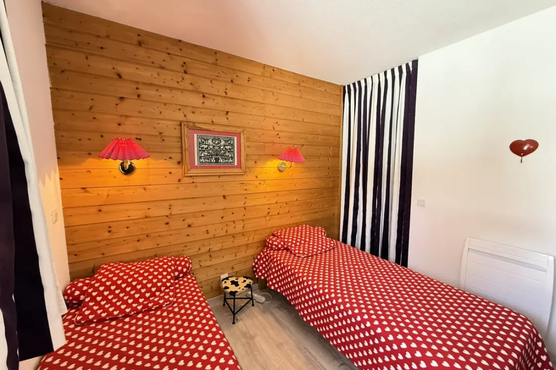 Résidence Risoul • T2 4 Pers • Piscine Et Sauna • Proche Pistes