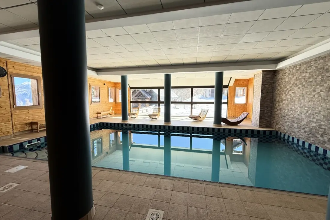 Résidence Risoul • T2 6 Pers • Piscine Et Sauna • Proche Pistes