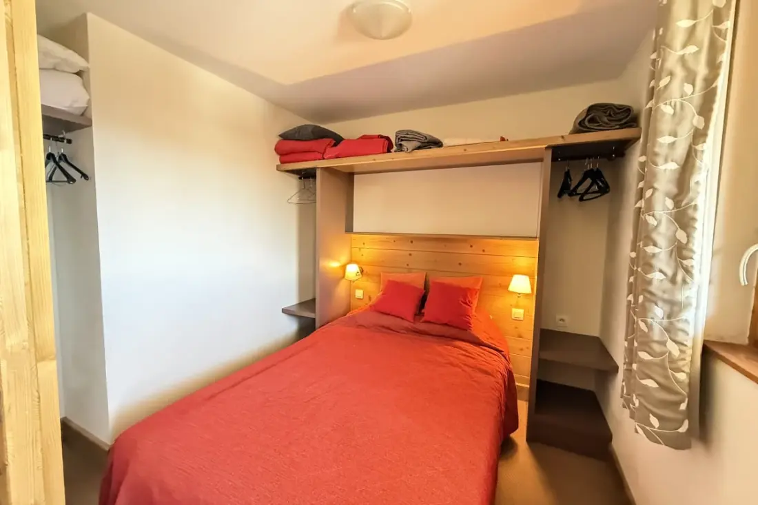 Résidence Risoul • T2 6 Pers • Piscine Et Sauna • Skis Aux Pieds