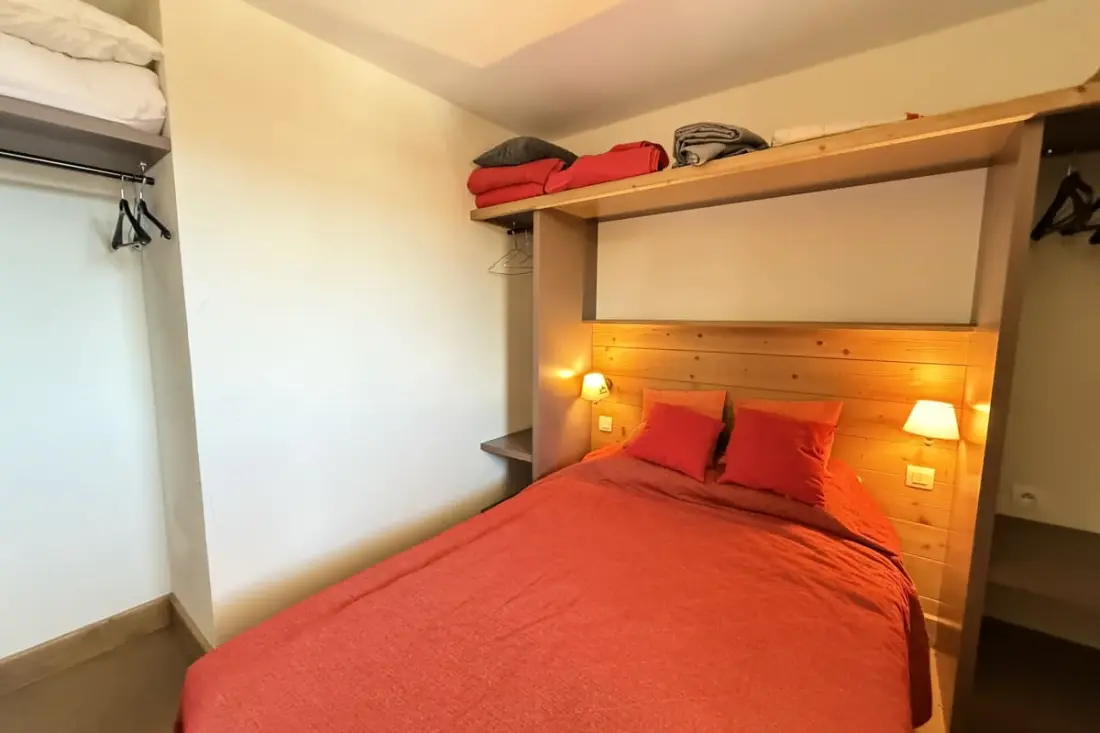 Résidence Risoul • T2 6 Pers • Piscine Et Sauna • Skis Aux Pieds
