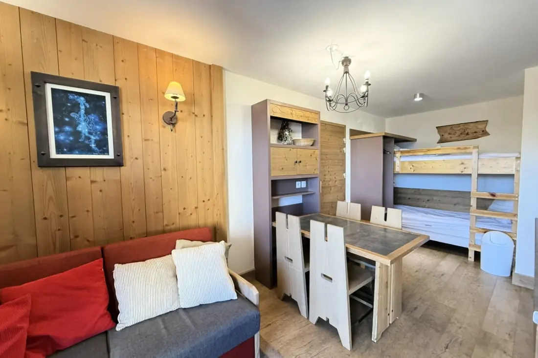 Résidence Risoul • T2 6 Pers • Piscine Et Sauna • Skis Aux Pieds