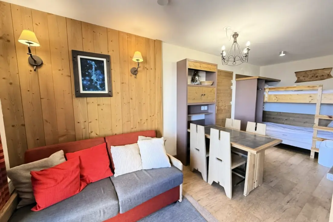Résidence Risoul • T2 6 Pers • Piscine Et Sauna • Skis Aux Pieds