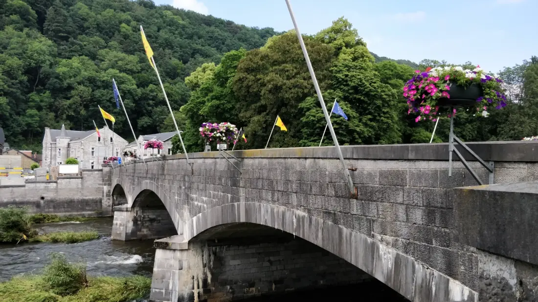 1-ouder camping Au Bord de l'Ourthe 2 étoiles★★