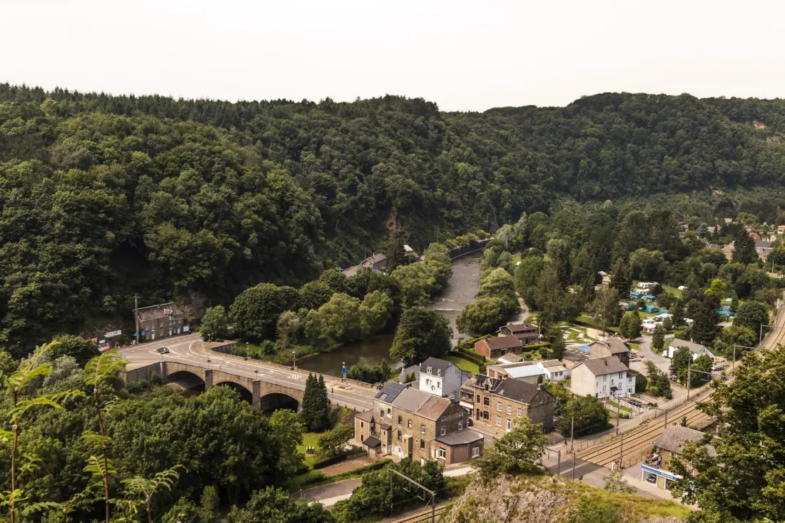 1-ouder camping Au Bord de l'Ourthe 2 étoiles★★