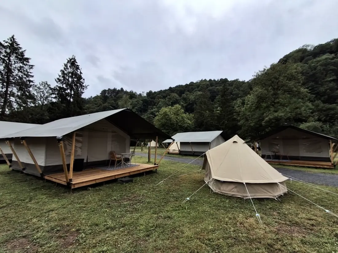 1-ouder camping Au Bord de l'Ourthe 2 étoiles★★