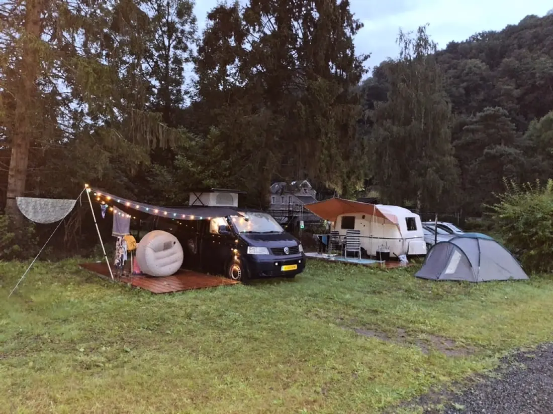 1-ouder camping Au Bord de l'Ourthe 2 étoiles★★