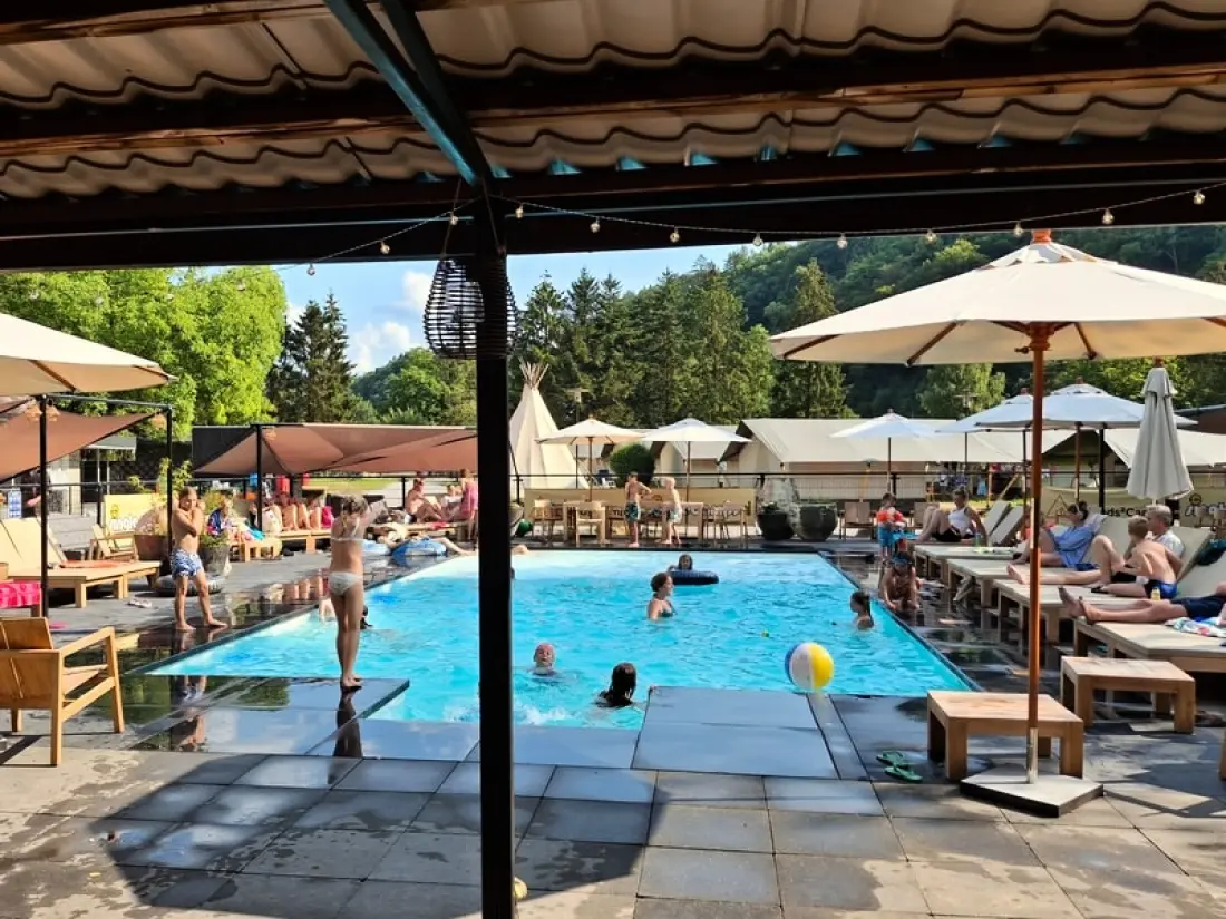 1-ouder camping Au Bord de l'Ourthe 2 étoiles★★