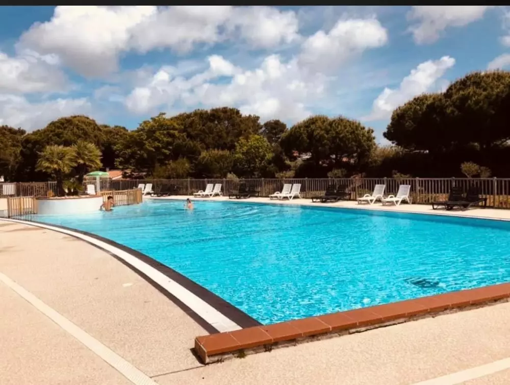 Flower Camping  Village Platin-Redoute 3 étoiles★★★