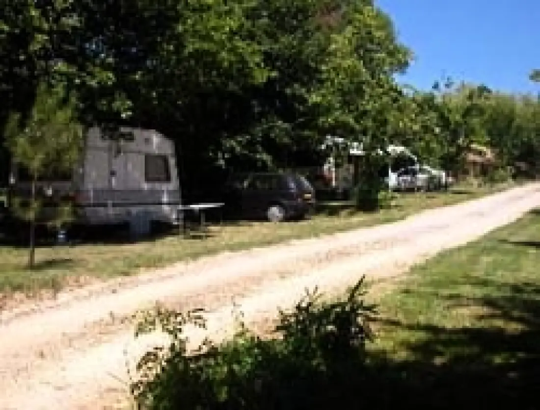 Camping de Bergougne 3 étoiles★★★