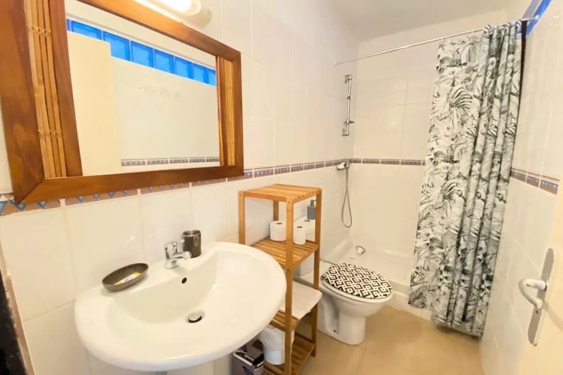972d3 - Villa De 240m2 - Piscine - 5 Chambres