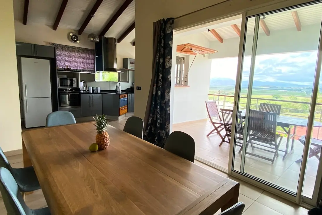 972d3 - Villa De 240m2 - Piscine - 5 Chambres