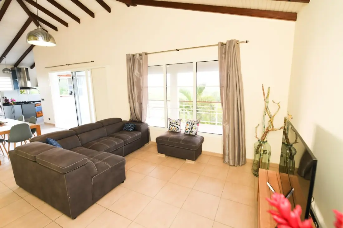 972d3 - Villa De 240m2 - Piscine - 5 Chambres