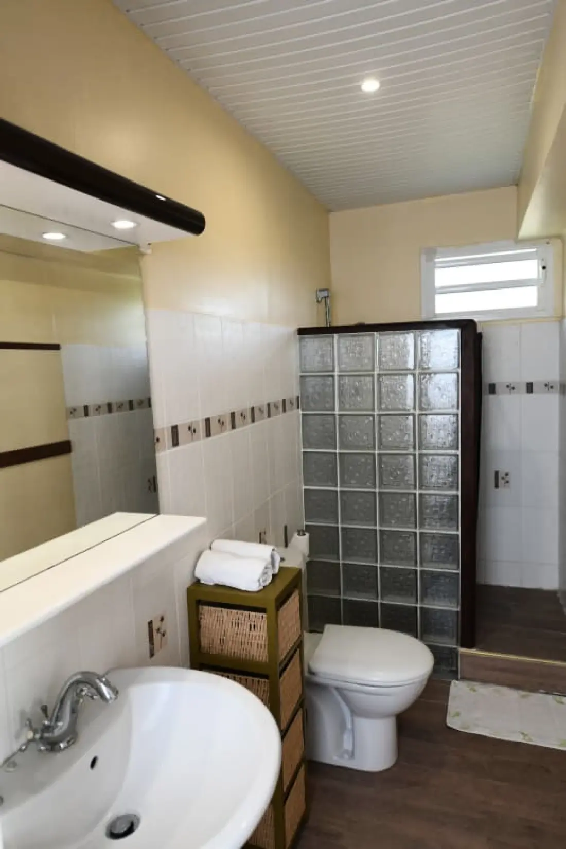 972d3 - Villa De 240m2 - Piscine - 5 Chambres
