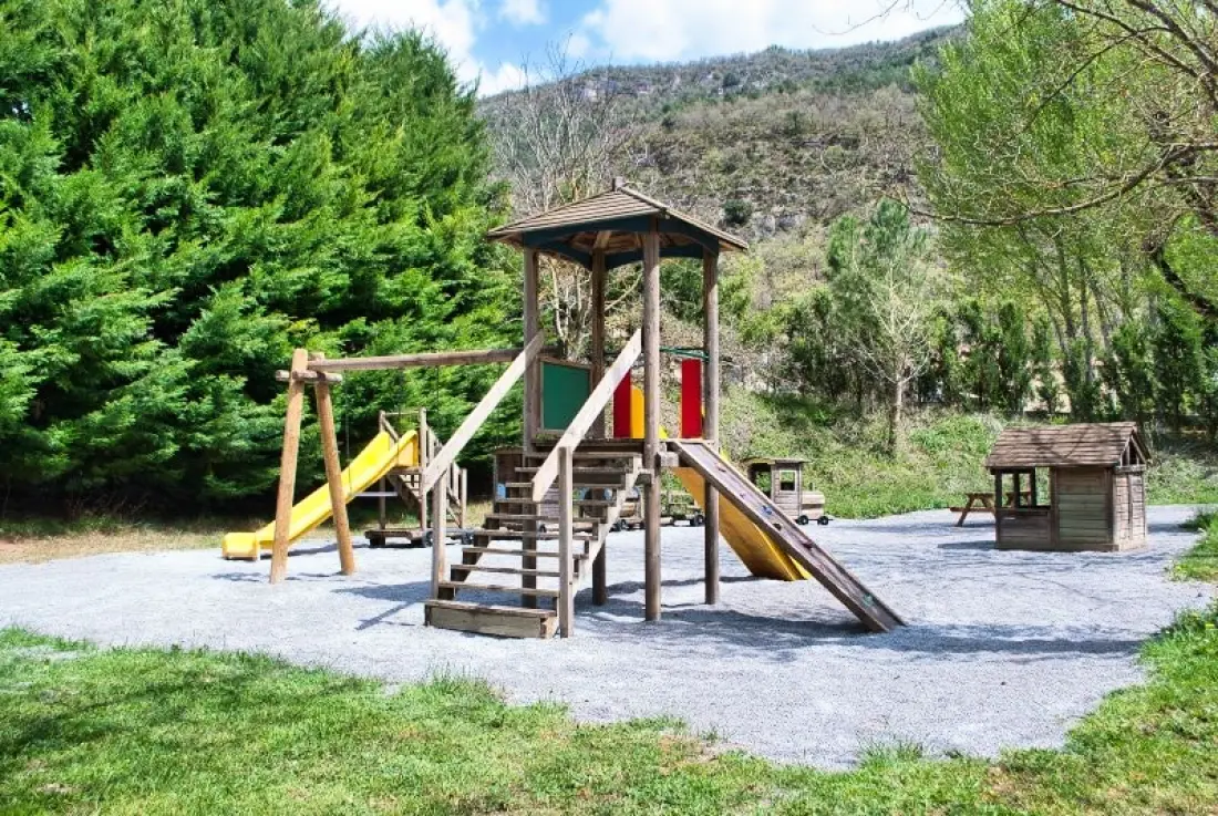 Camping le Pont 3 étoiles★★★