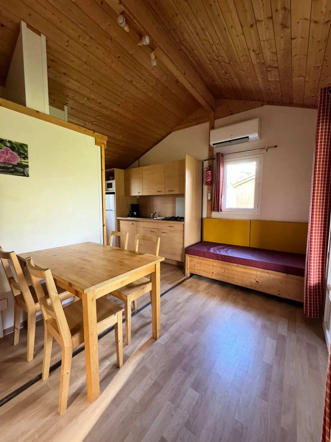 Camping LE ROC 3 étoiles★★★