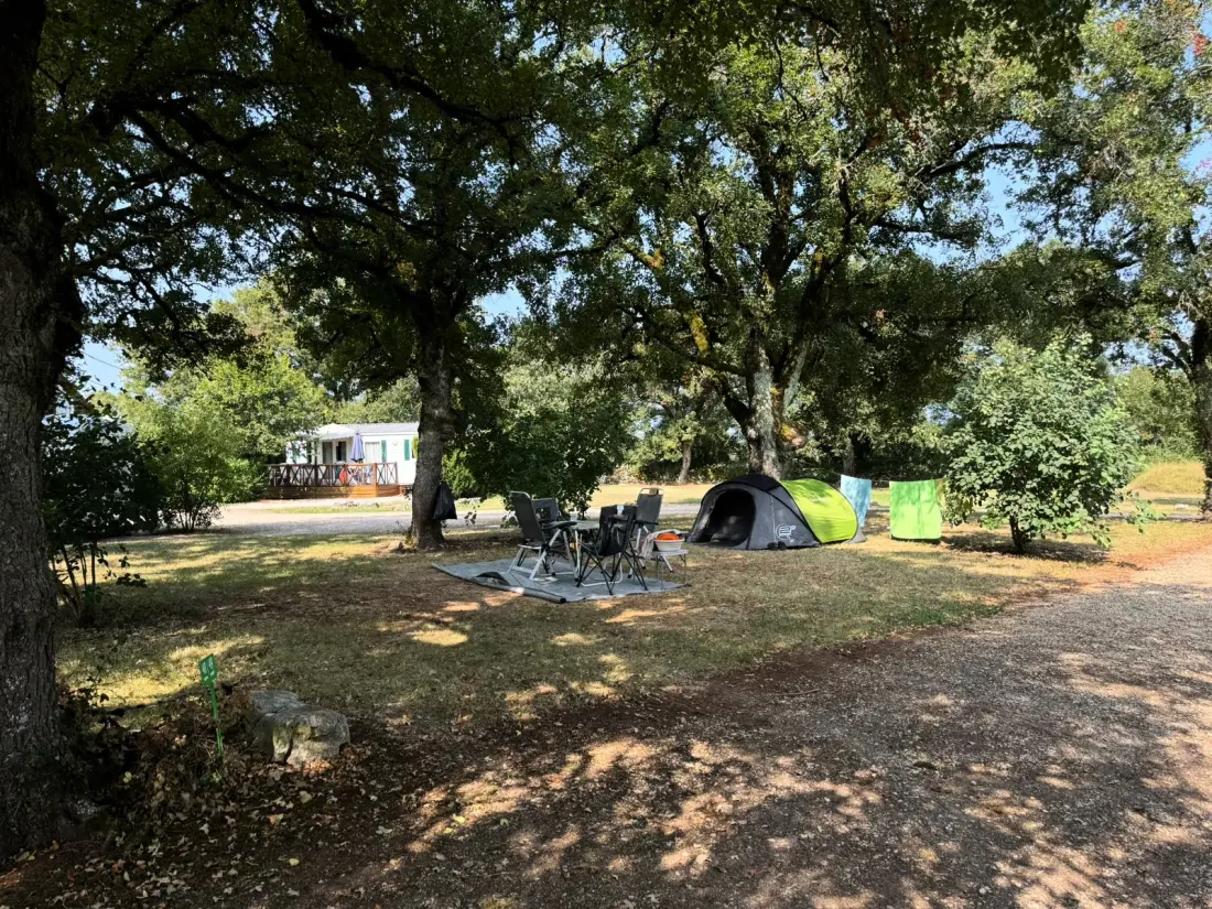 Camping LE ROC 3 étoiles★★★